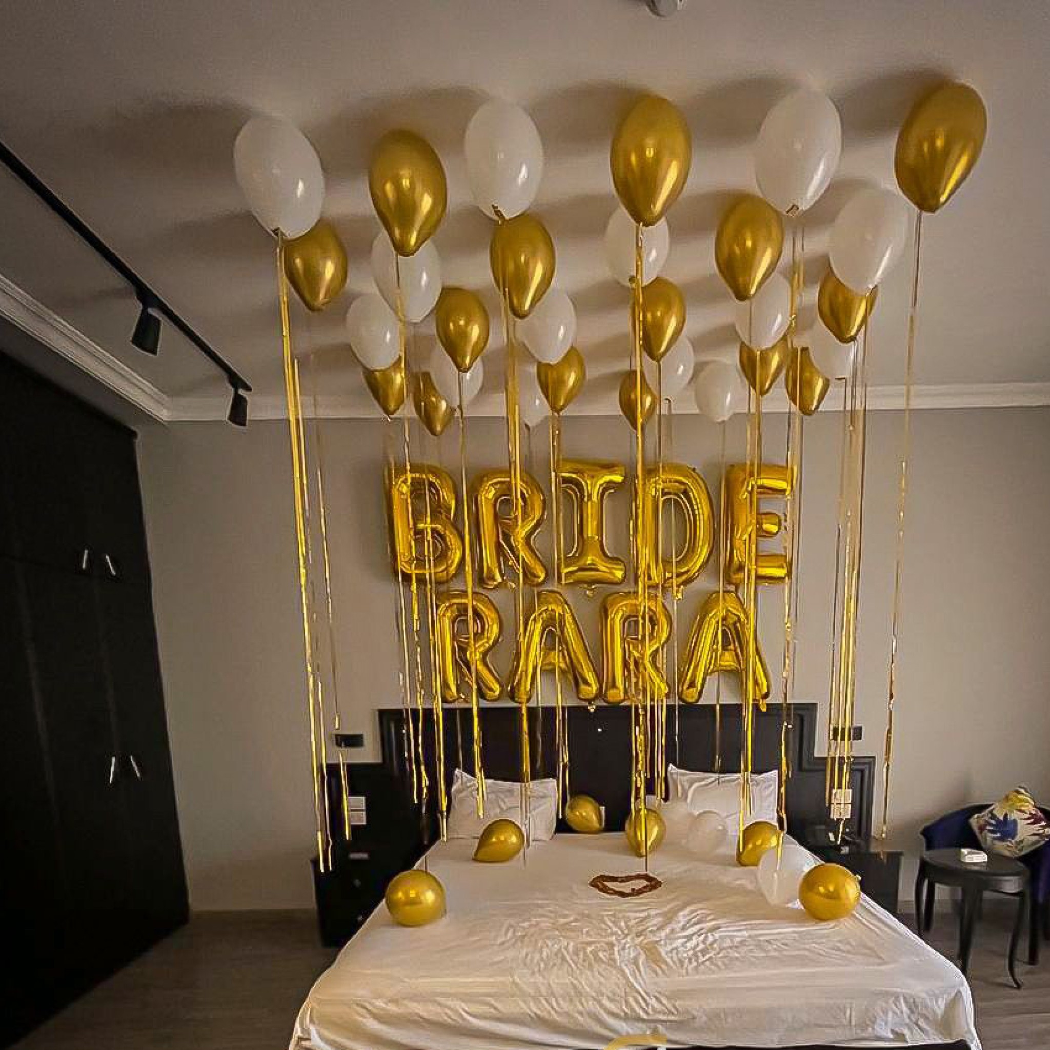 Beautiful Bride Balloon Decoration Surprise in Dubai Hotel