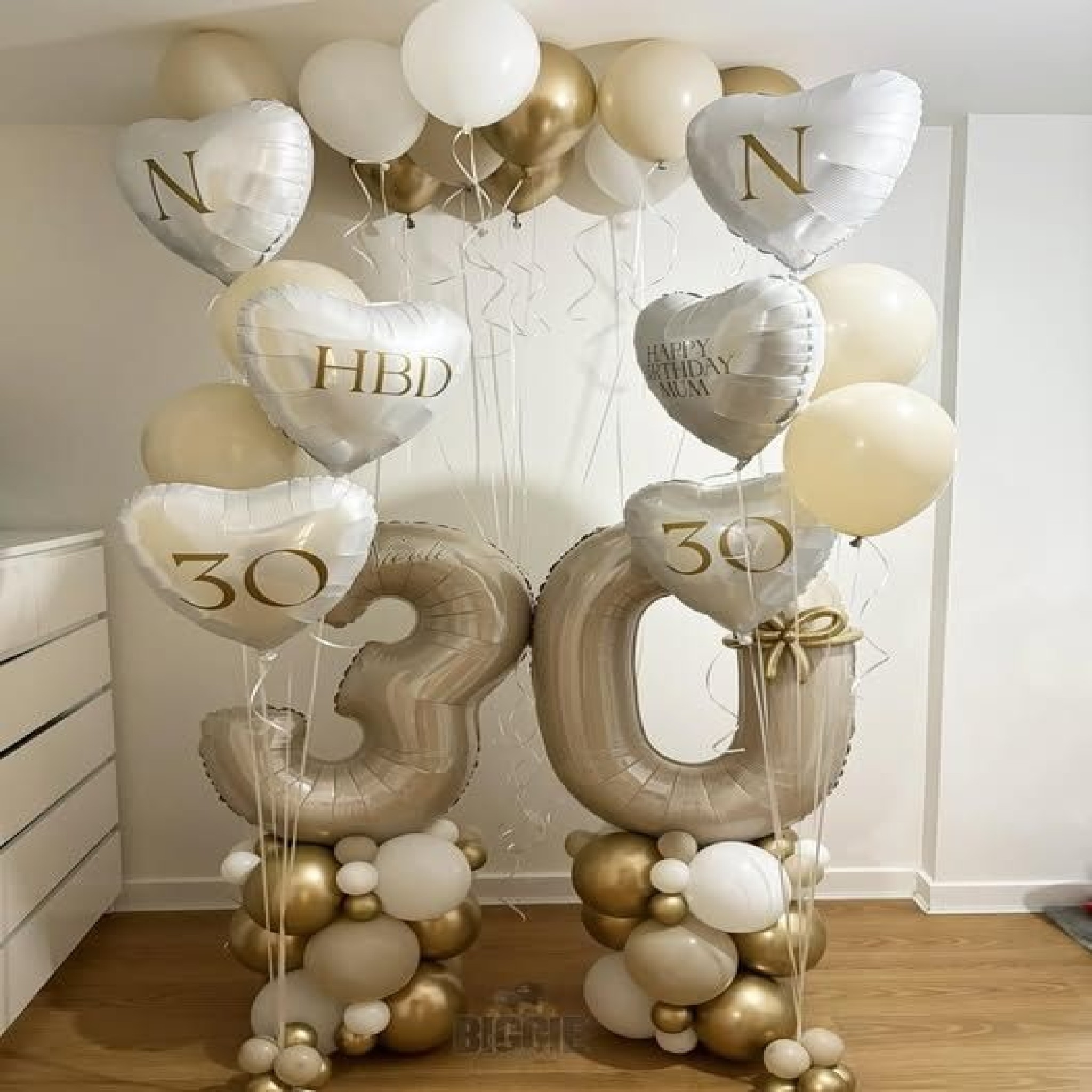 Elegant Personalized 30th Birthday Balloon Pillars with Heart Bouquets 