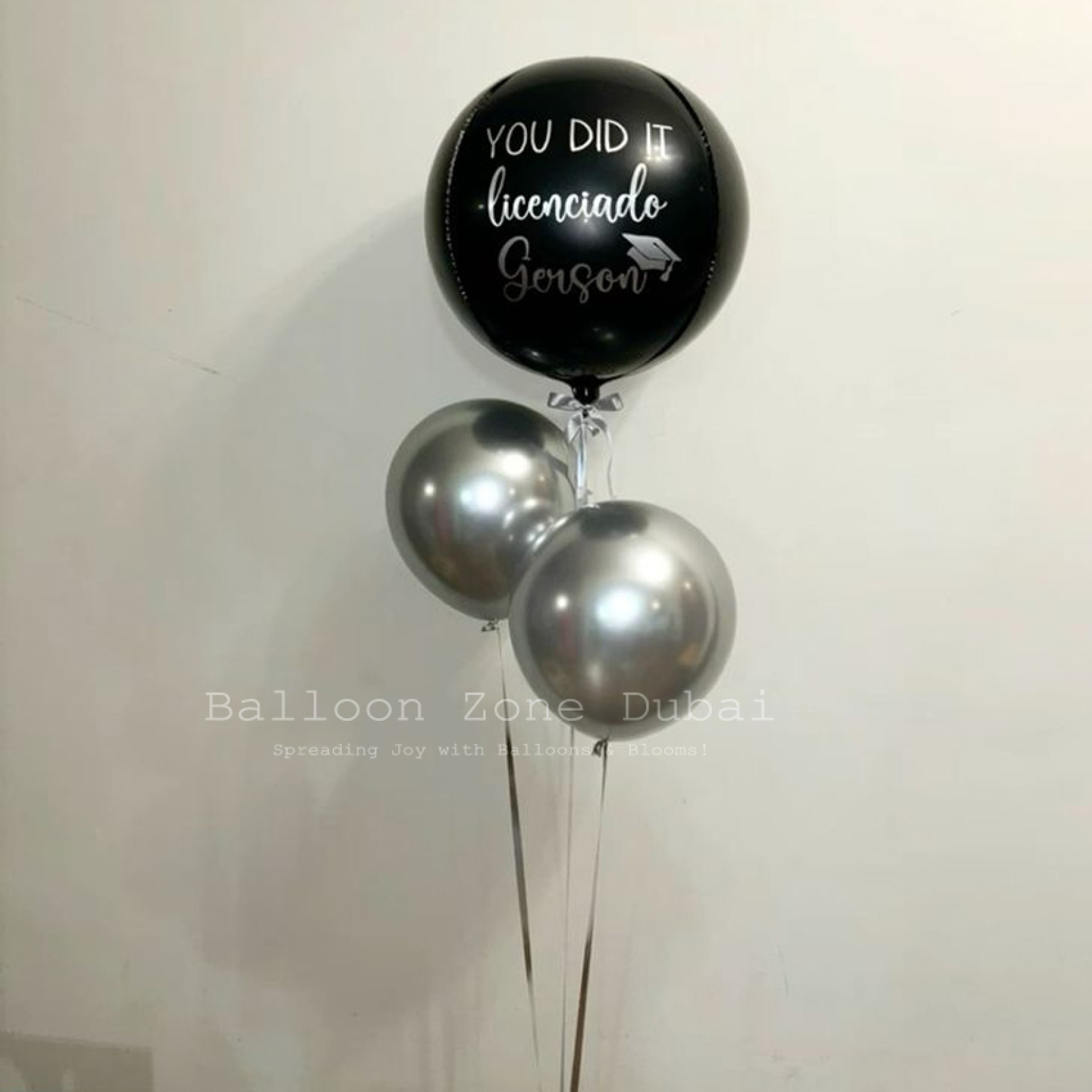 Graduation Orbz Balloon Bouquet Celebration Set