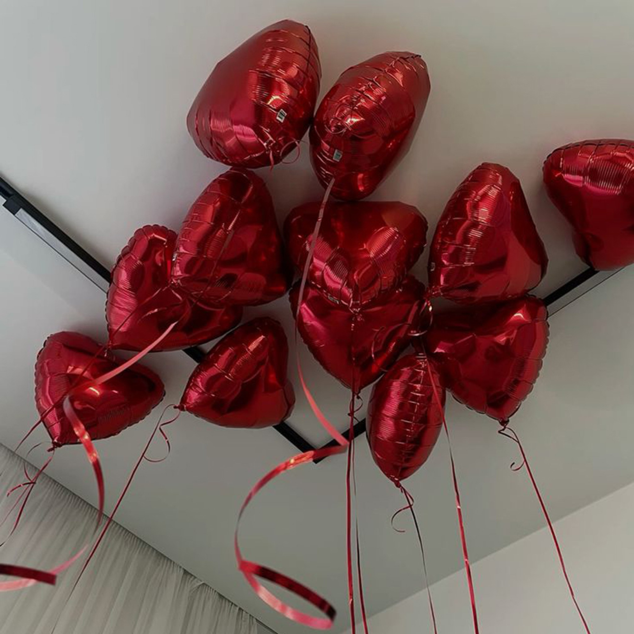 Romantic Heart Ceiling Proposal Hotel Decoration